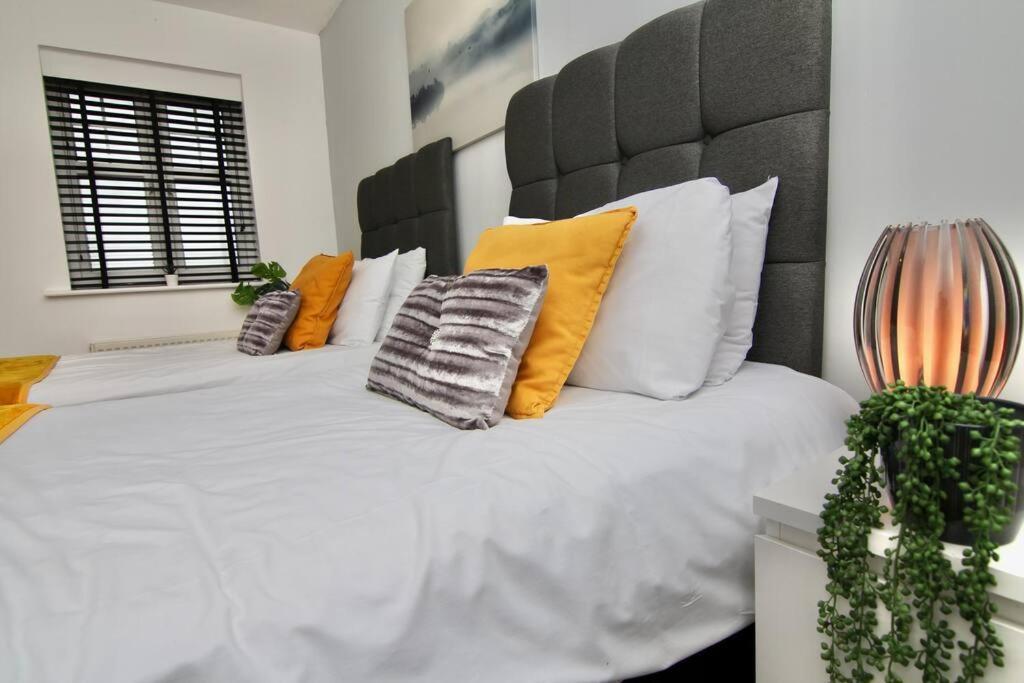 Daimler House - Cosy Home Near Coventry City Centre Ngoại thất bức ảnh