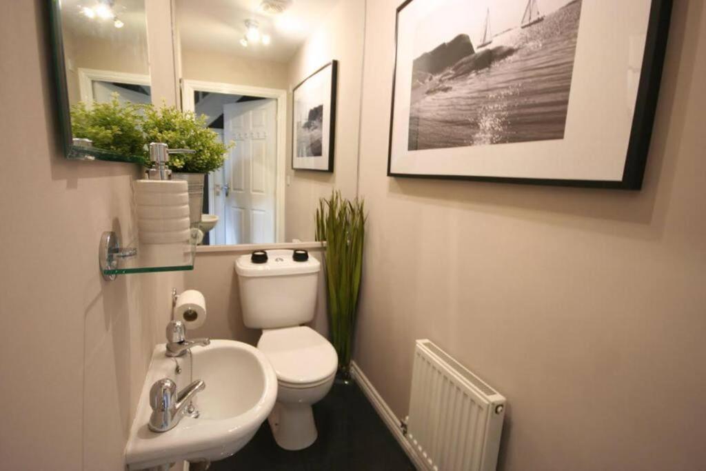 Daimler House - Cosy Home Near Coventry City Centre Ngoại thất bức ảnh