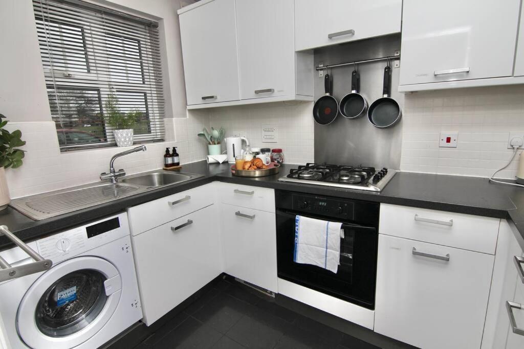 Daimler House - Cosy Home Near Coventry City Centre Ngoại thất bức ảnh
